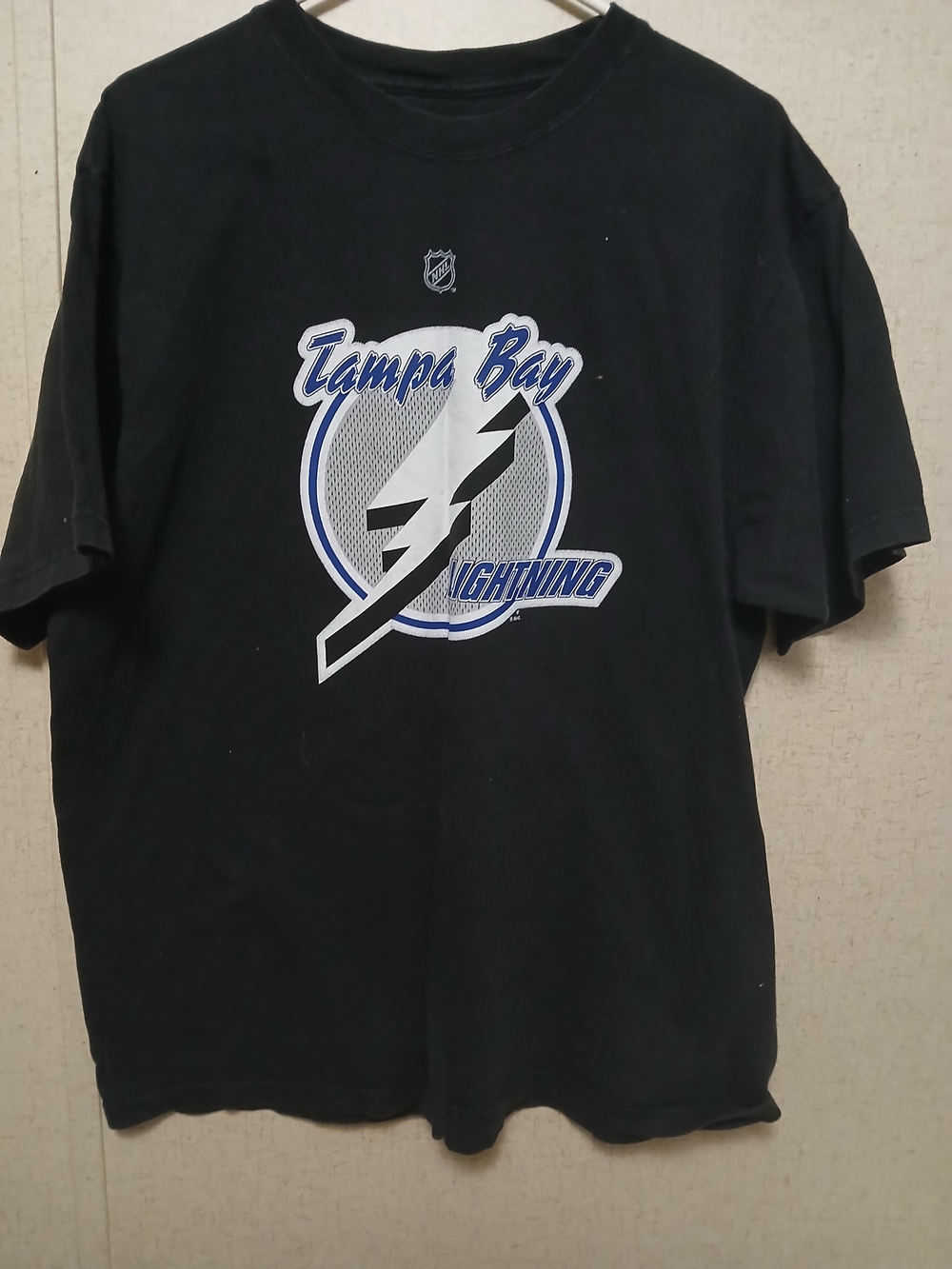 Tampa Bay Lightning NHL Tee in Black & White